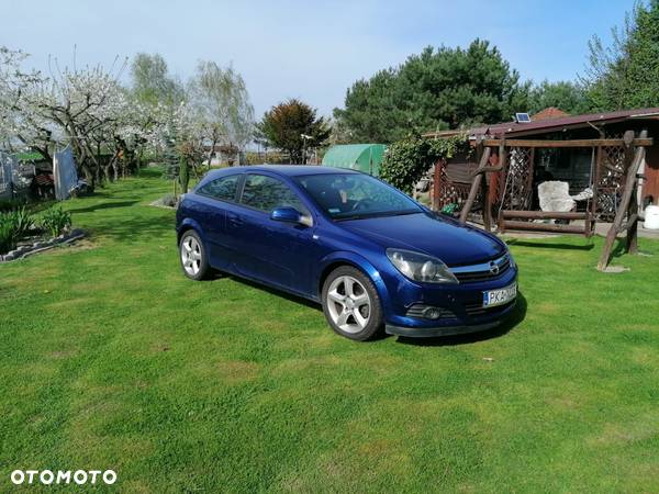 Opel Astra GTC 2.0 Turbo Sport - 1