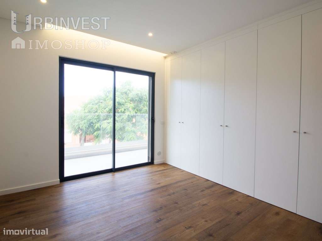 Moradia T4 a curta distância da praia do Almargem, em Quarteira, Al...-20