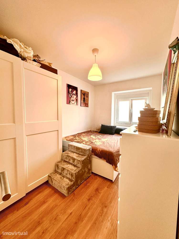 Apartamento T2+1 com pátio privativo no centro de Alverca do Ribatejo-12