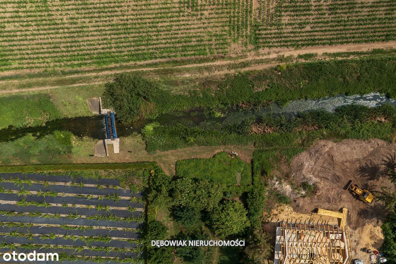 Obszerna działka budowlana blisko Kani-19