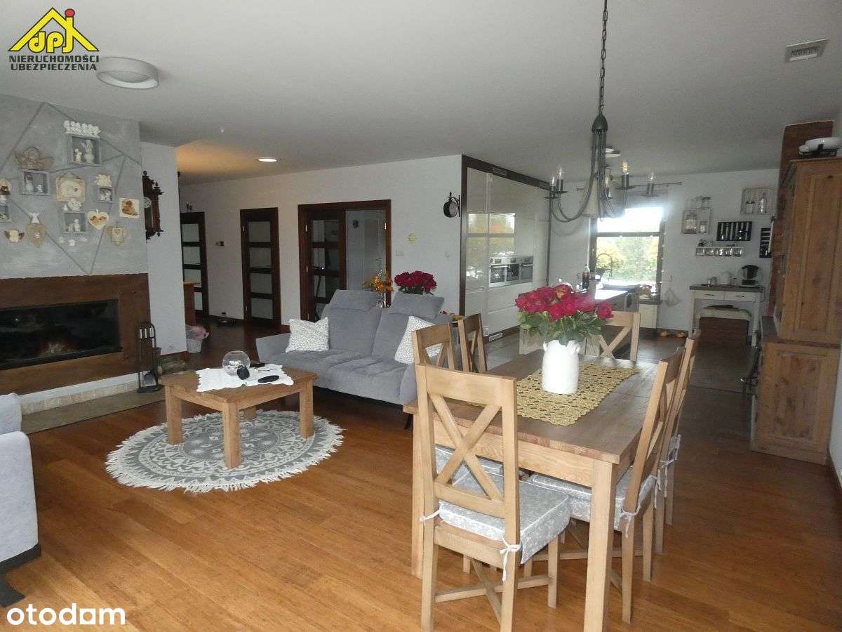 Dom jednorodzinny wolnostojący w stylu dworku-19