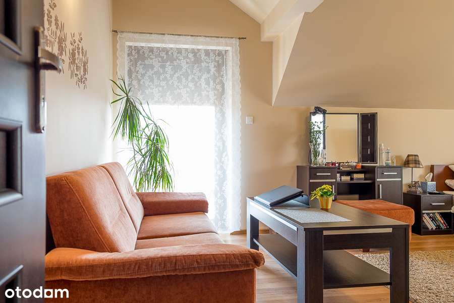 Dom Wolnostojący z Lokalem Usługowym – Komorniki, ul. Wiosenna-14