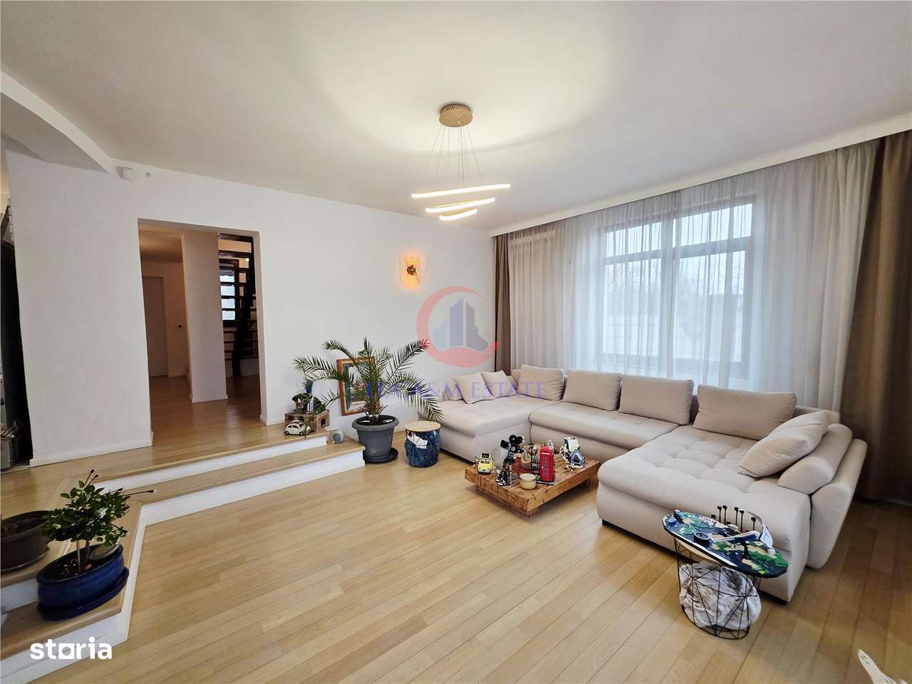 Vila, Cerneteaz, Teren Generos, Casa de Oaspeti, Beci, Garaj-4