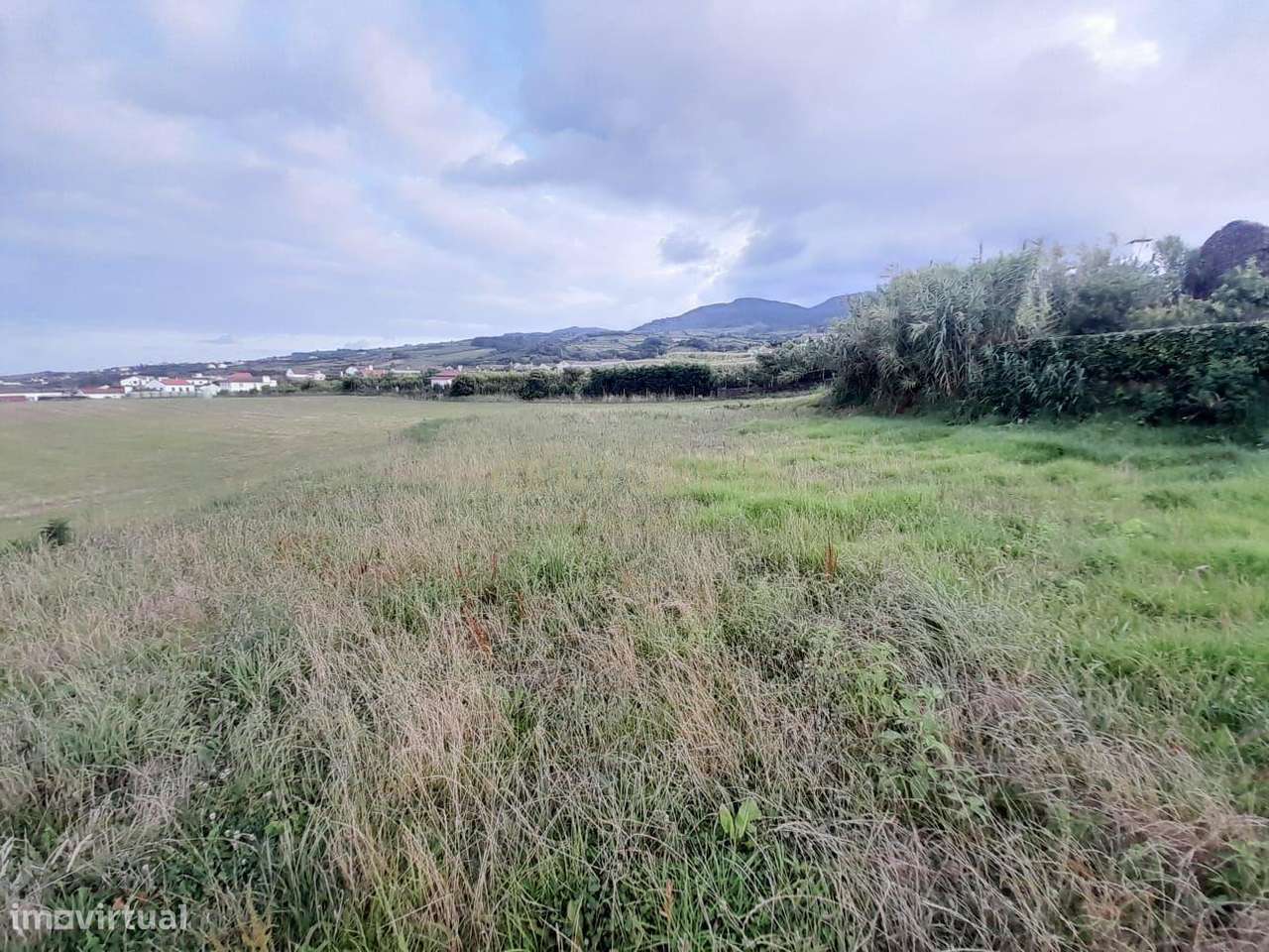 Terreno com excelente Localização na Lomba da Fazenda com 522m2 - Grande imagem: 4/12