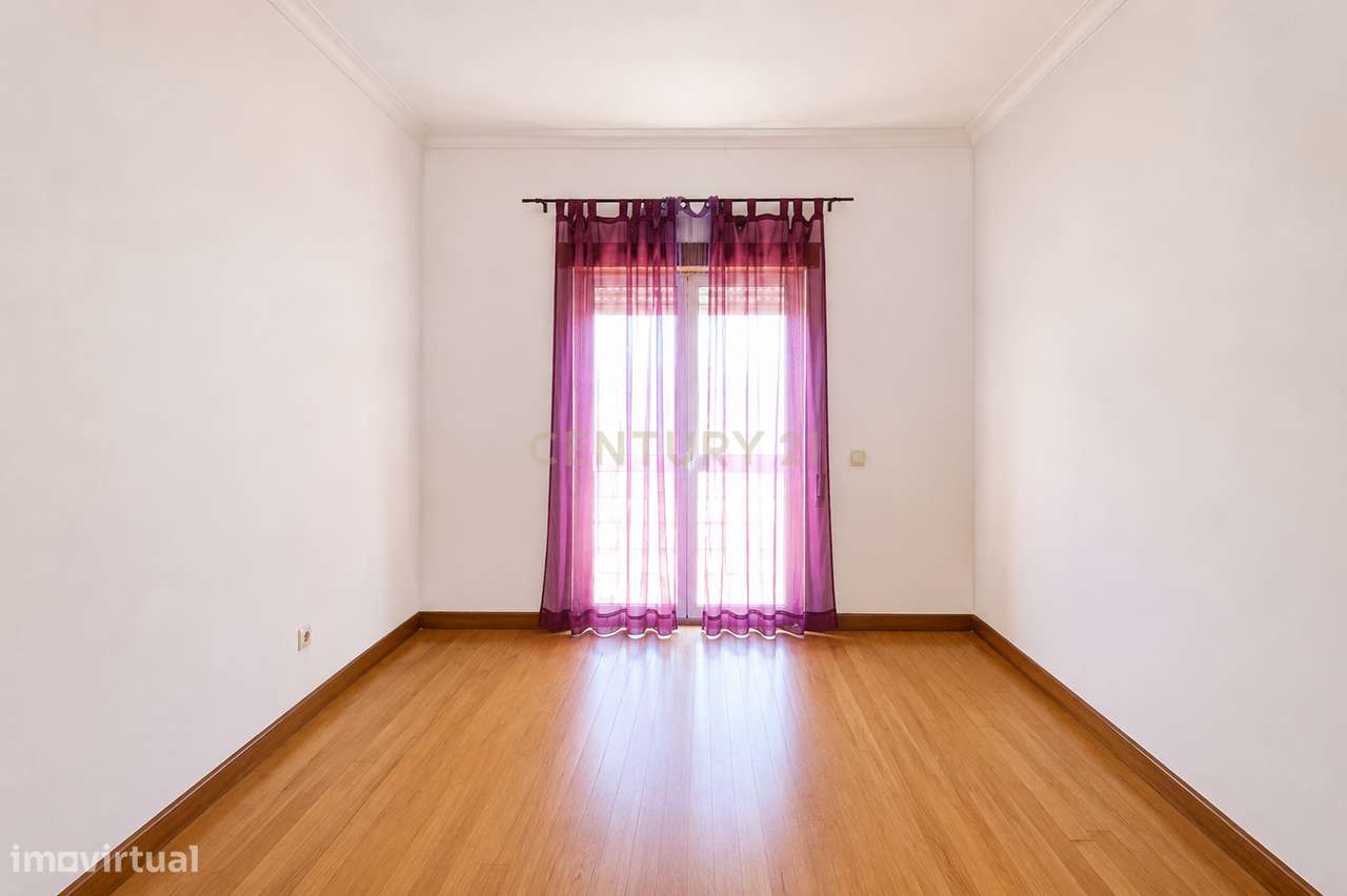 T5 ou T2+3 Duplex: Habitação Própria ou Investimento-8
