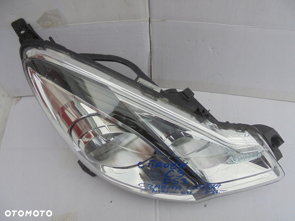 REFLEKTOR PRAWY LAMPA PRAWA CITROEN C3 DS3 09-17 9673814380 CZARNA LISTWA - 2