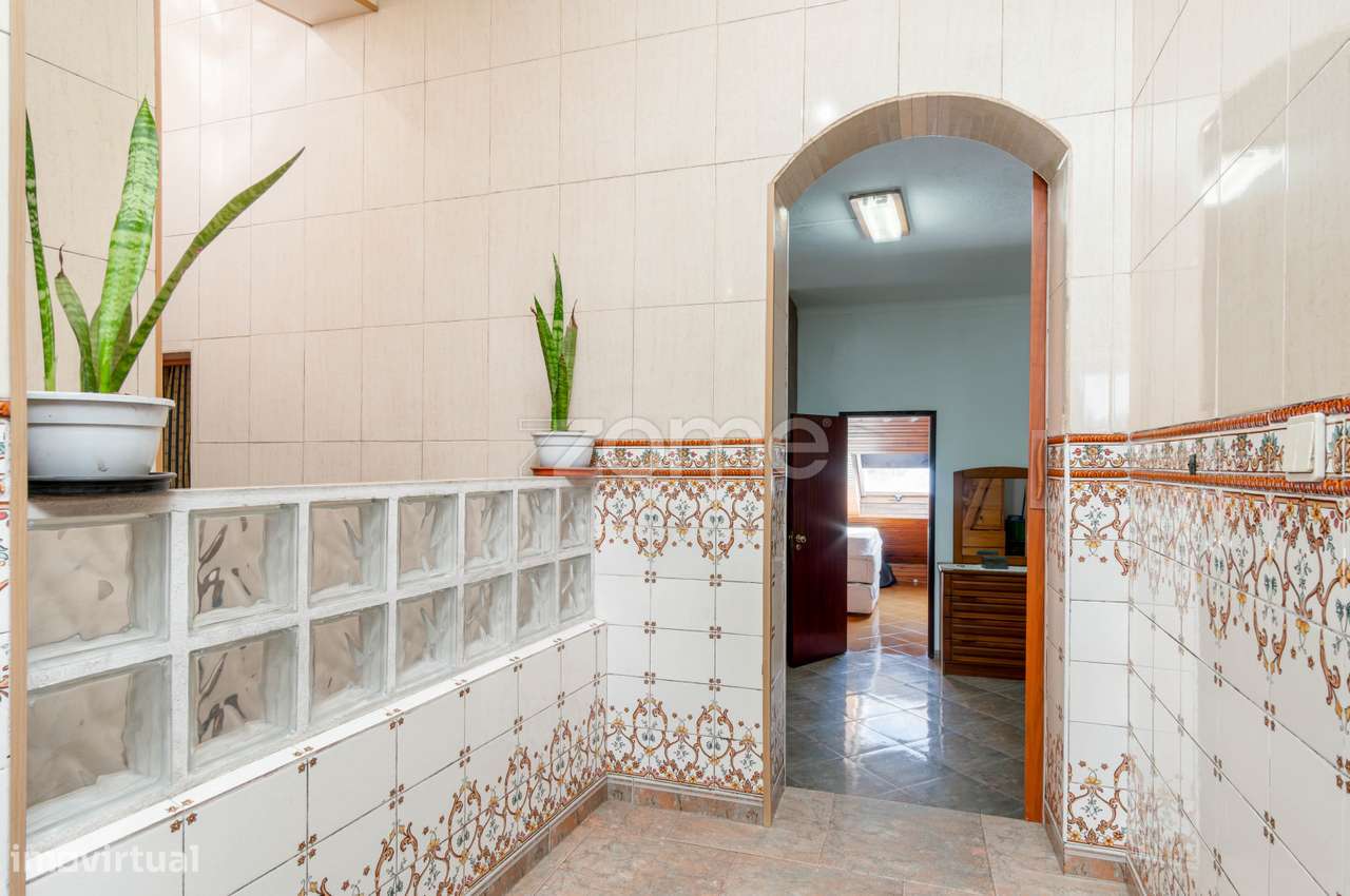 Moradia T1 + 1 Azambuja com Espaço Comercial-29