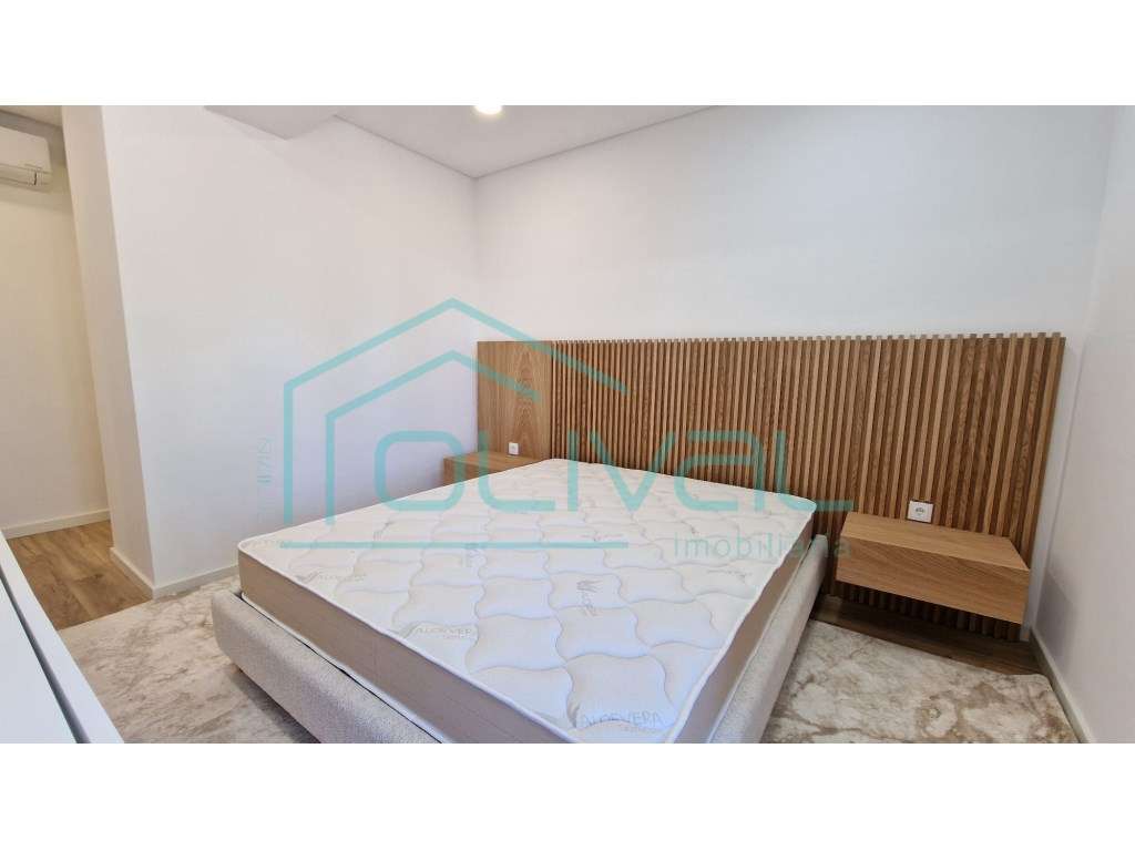 Apartamento T3 Novo Samora Correia-21