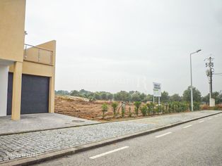 Lote Urbano com cerca de 245 m2 - Grande imagem: 4/6