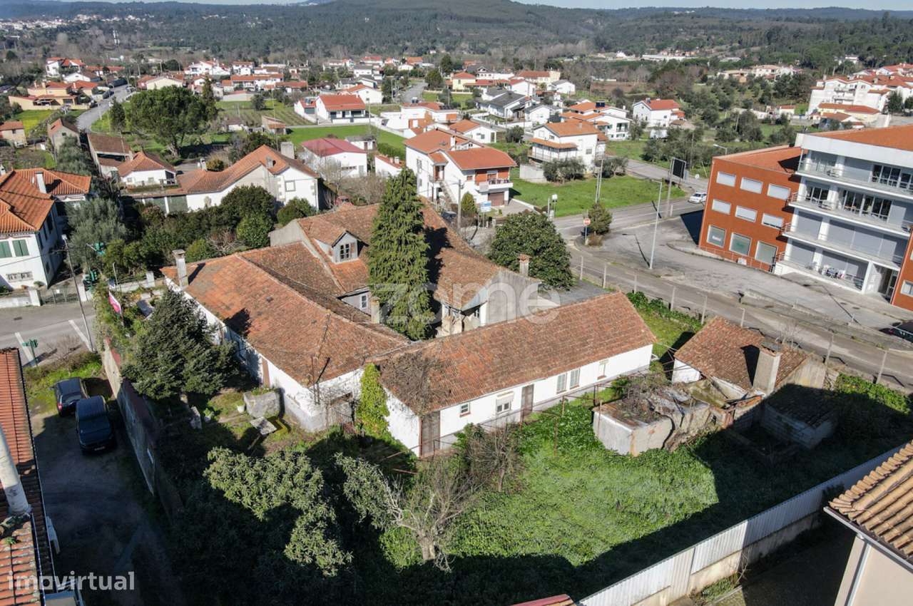 Quinta T8 e anexos com 1920m2 na Portelinha - Arganil - Grande imagem: 3/43