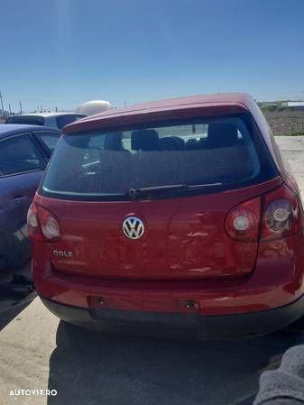 Haion Volkswagen Golf 2006 Hatchback Rosu - 2