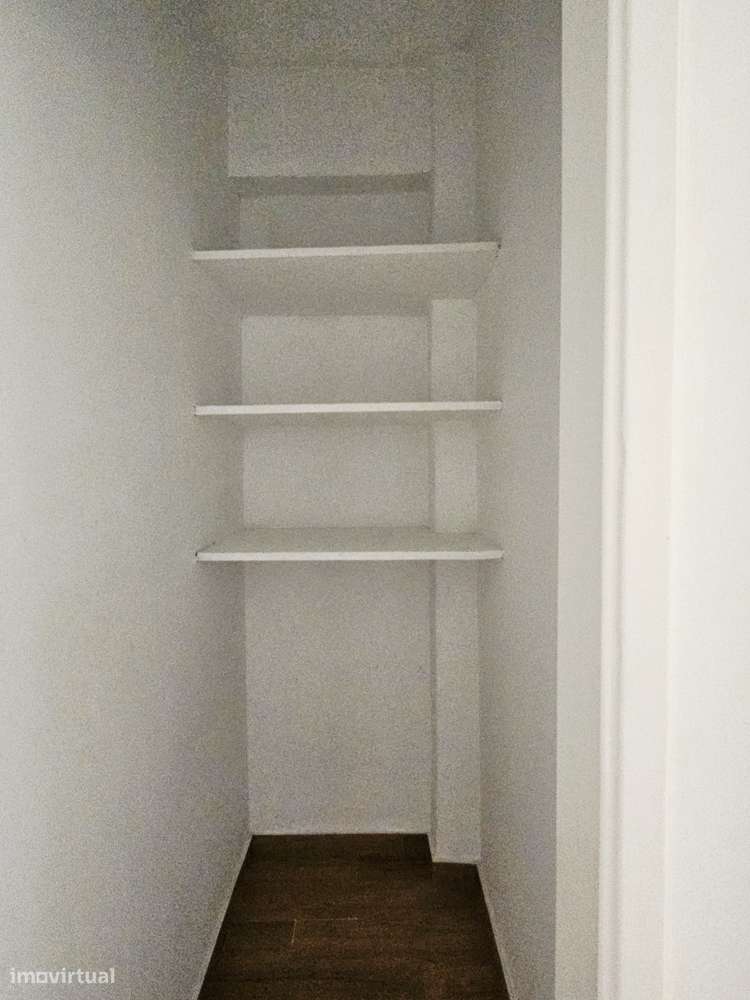 Apartamento T2 perto do Centro Comercial do Colombo - Grande imagem: 5/8