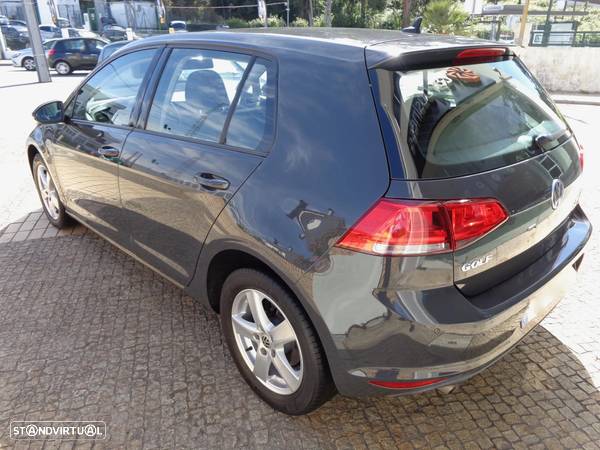 VW Golf 1.6 TDi BlueMotion Confortline - 4