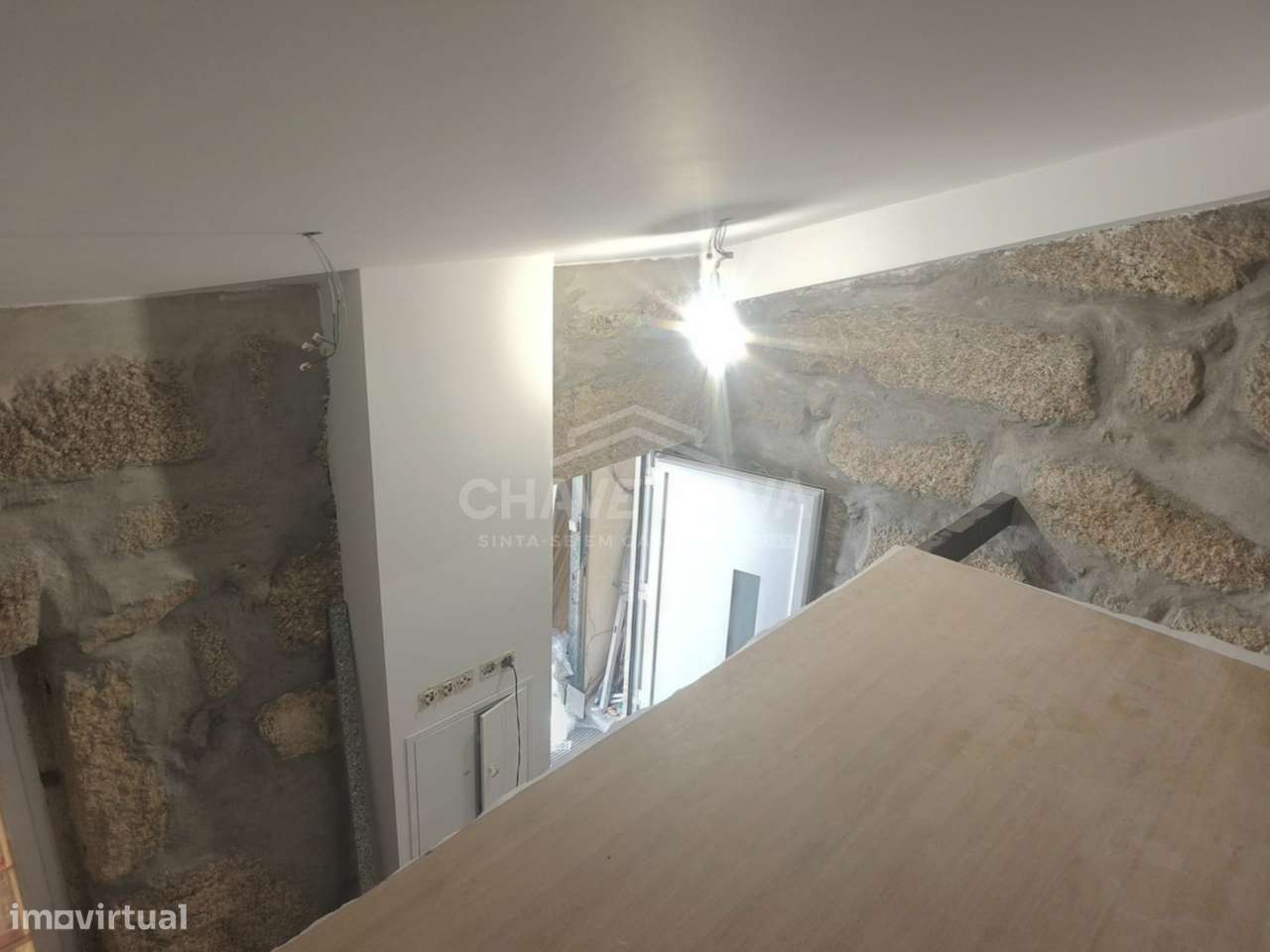 Moradia T1+1 renovada, mobilada e equipada no Porto-2