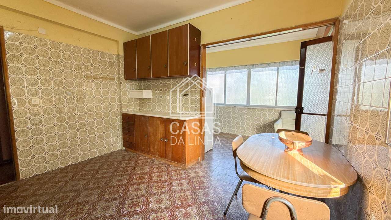 Moradia Independente T5 em Vila Fria - Porto Salvo-19