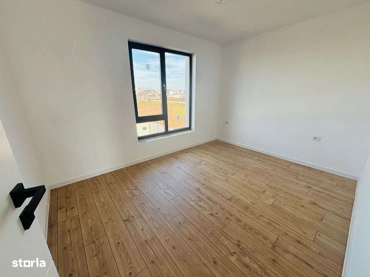 Casa spatioasa P+1, 4 dormitoare – intrare Berceni Ilfov-14