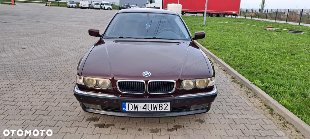 BMW Seria 7 728i L - 8