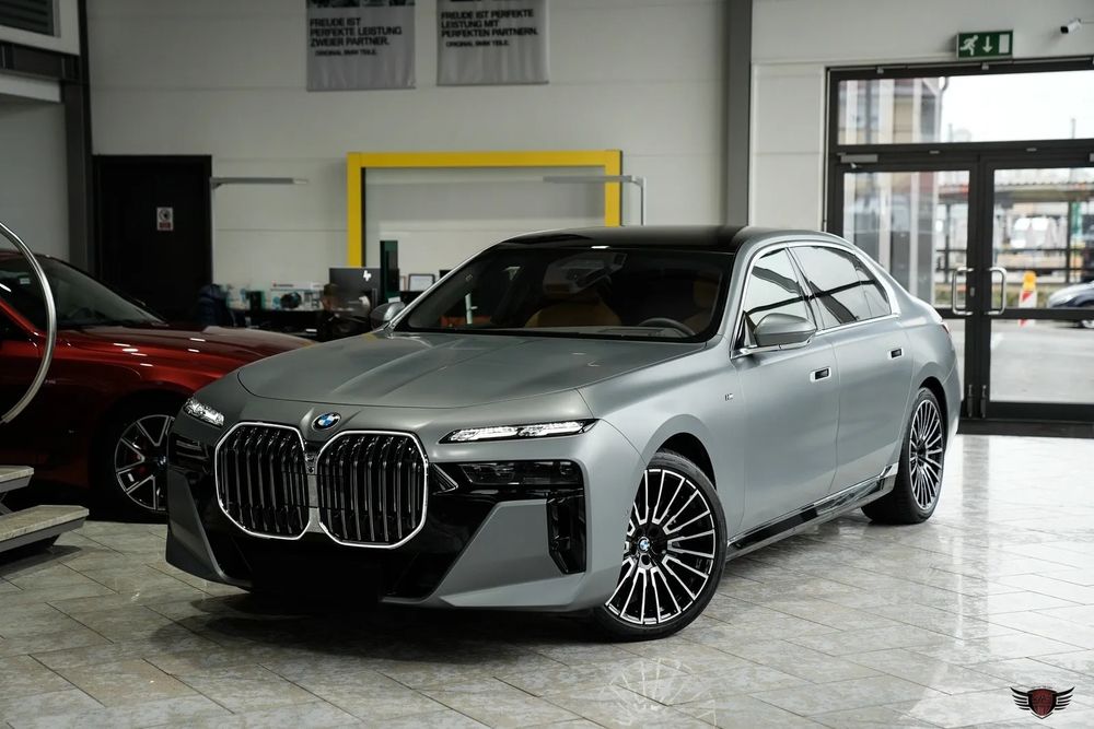 BMW 7 Series 740d xDrive MHEV 2025