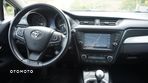 Toyota Avensis 2.0 D-4D Premium - 18