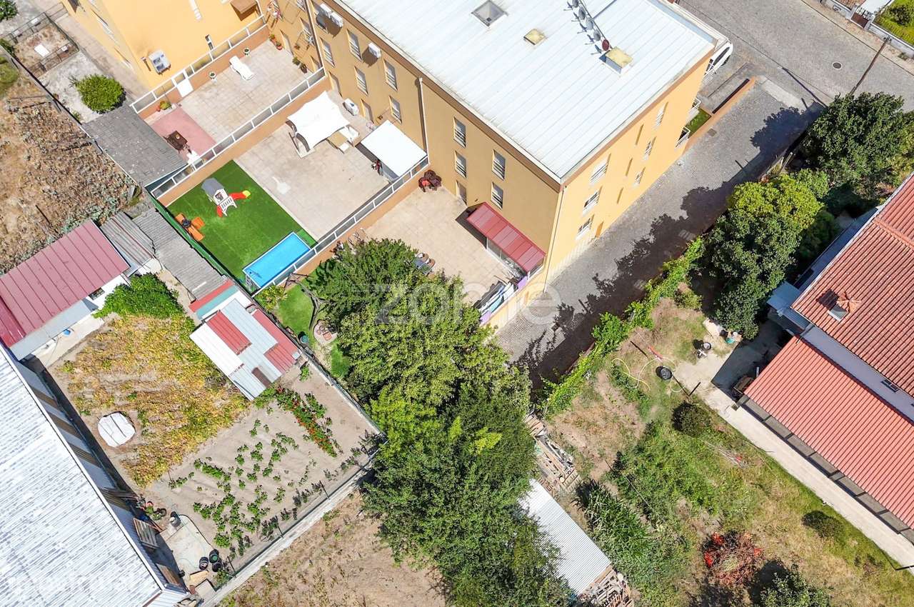 Apartamento T3 com terraço e lugar de garagem-33
