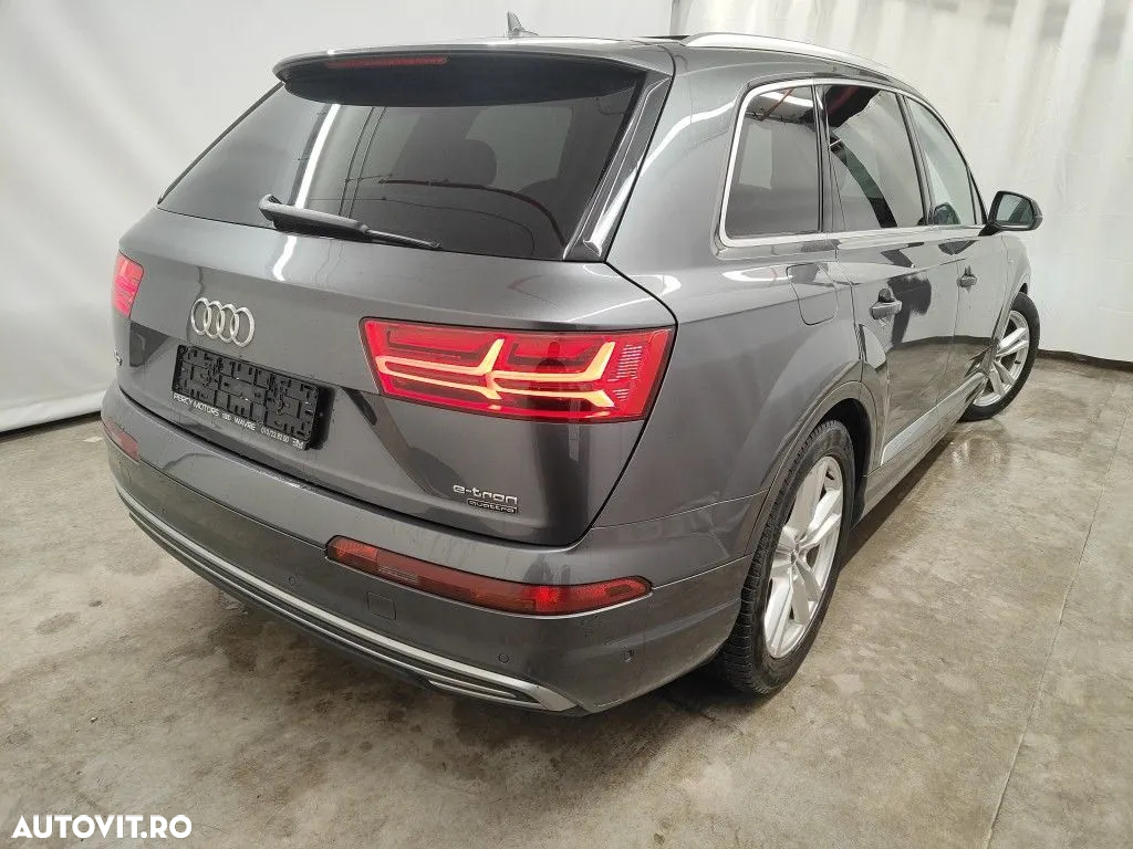 Audi Q7 e-tron 3.0 TDI quattro Tiptronic - 4