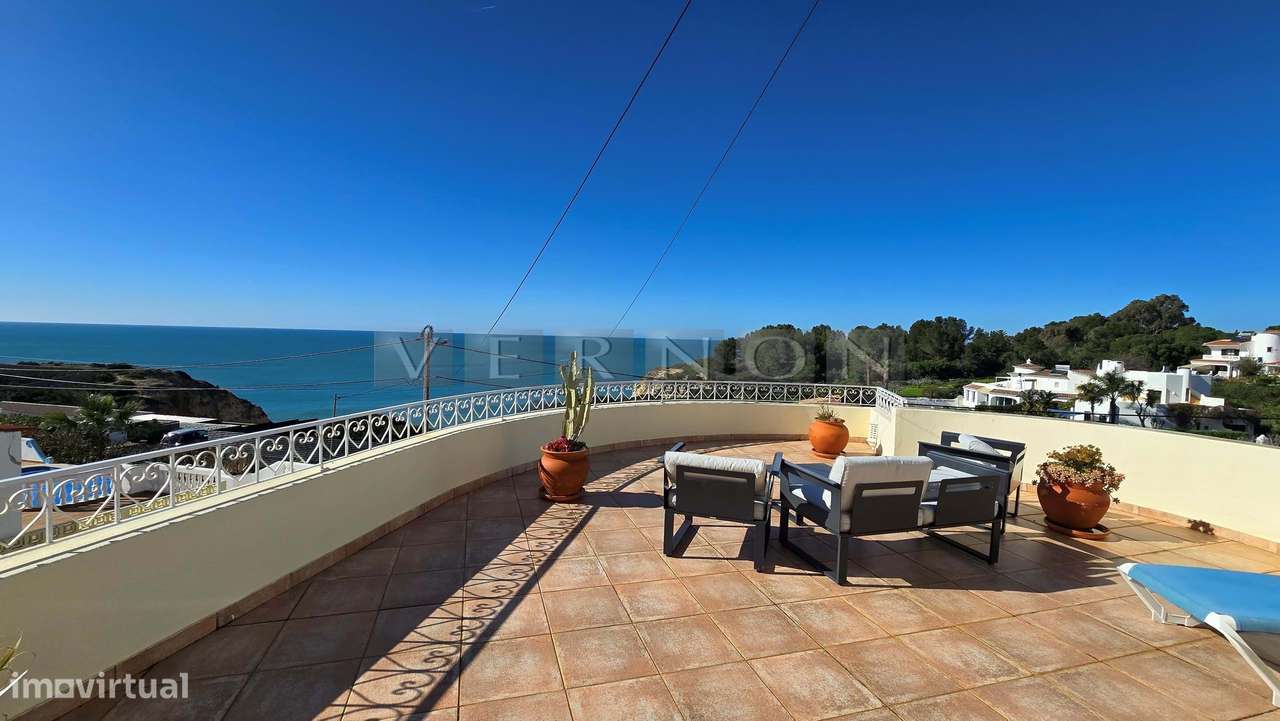 Algarve, para venda, moradia T5 primeira linha do mar com piscina aque-28