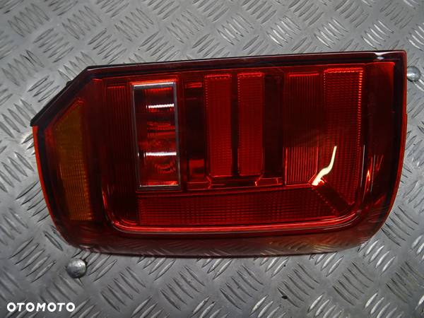 VW CADDY III LIFT 15-20 2K5 2.0 TDI LAMPA TYŁ TYLNA PRAWA LEWA - 13