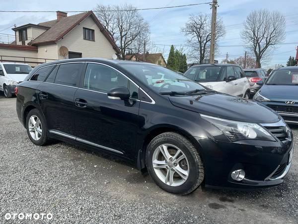 Toyota Avensis 1.8 Style MS - 5