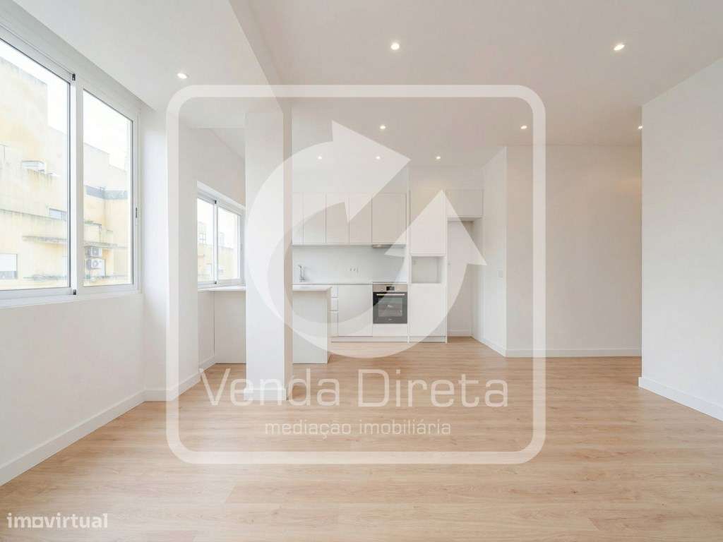 T2 Totalmente Remodelado com 3 Varandas | A 5 min do Cais Fluvial d... - Grande imagem: 3/24