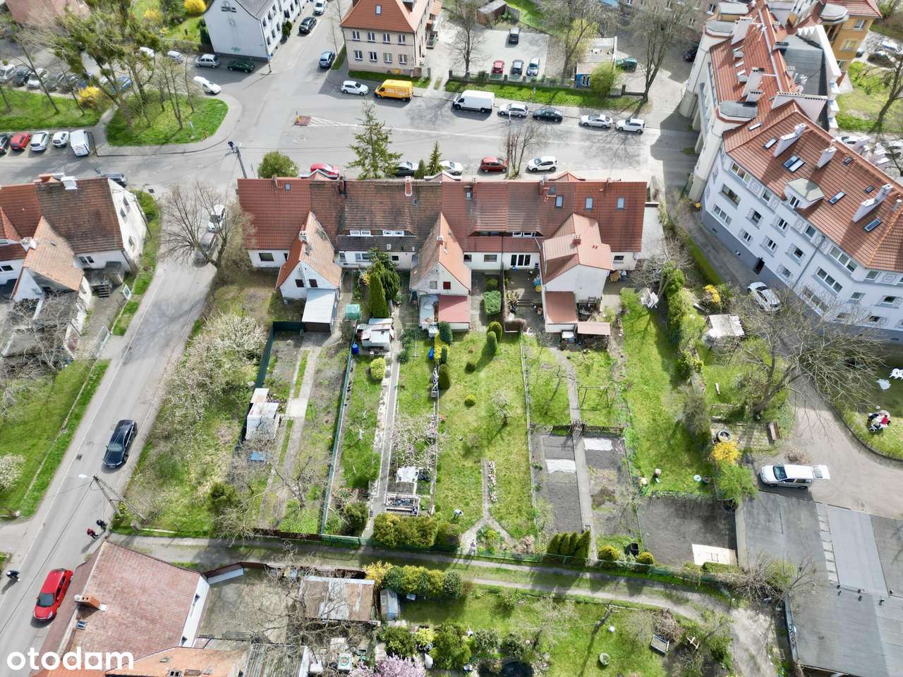 Dom w zabudowie szeregowej z dużym ogrodem-15