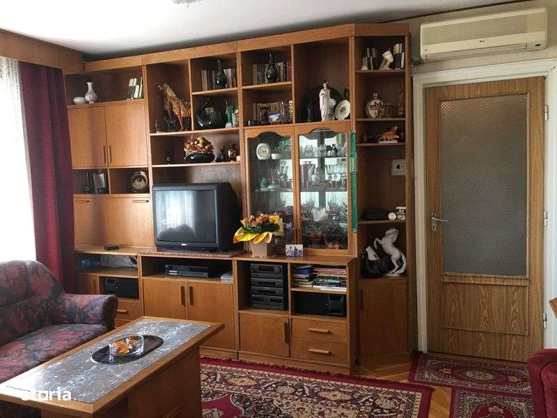 PARTICULAR Apartament 4 camere cu Garaj la Gara de Nord