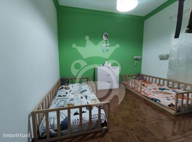 Moradia T3 no centro da Vila de Redondo-8