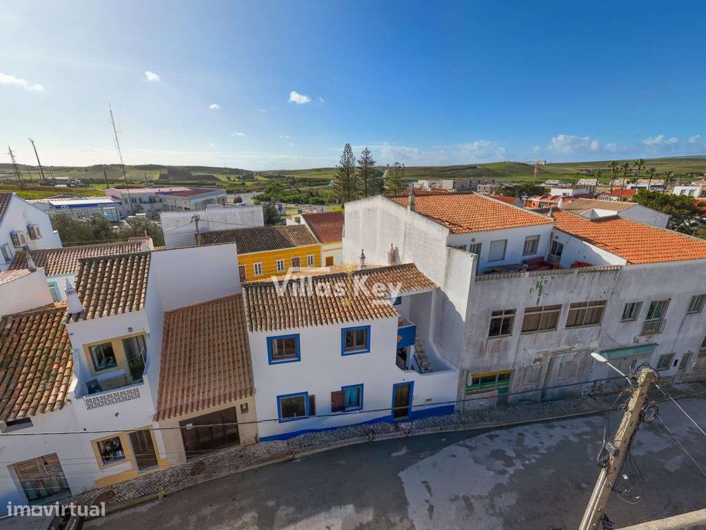 Moradia T3 com Duas Entradas - Vila do Bispo-24