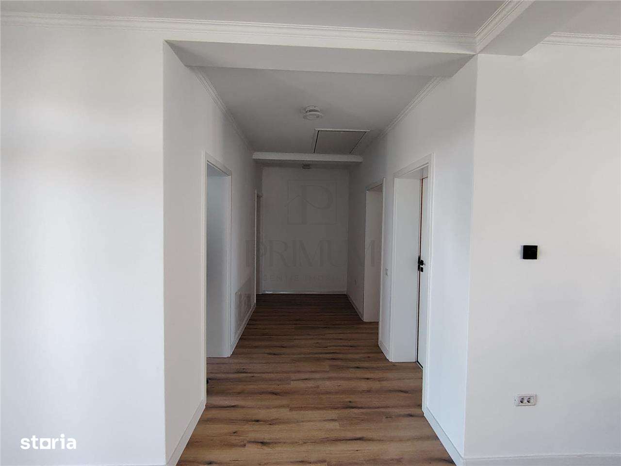 CASA INDIVIDUALA - FINISAJE PREMIUM - TEREN 748 MP - ZONA LINISTITA - Imagine principală: 2/12