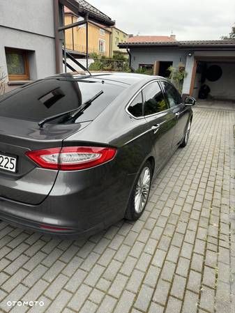 Ford Mondeo - 4