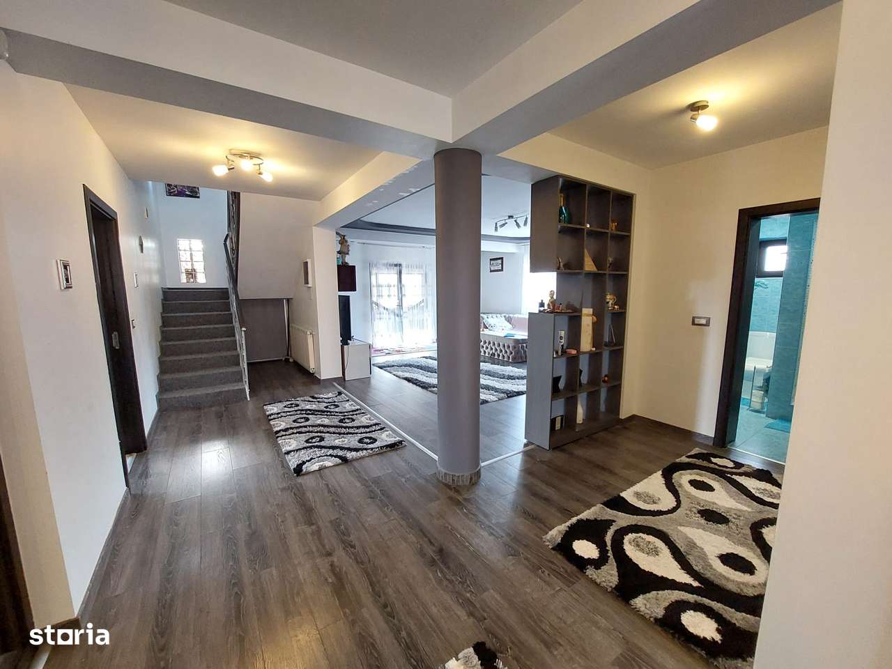 COMISION 0 Vila 227 mp utili, 1300 mp teren, 5 camere Comisani-3