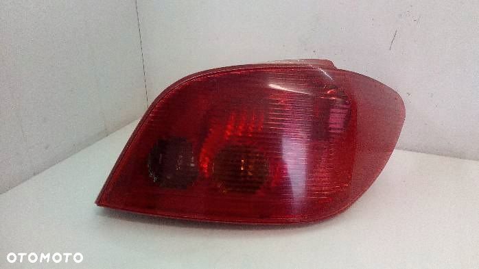 Lampa prawa tylna  Peugeot 307 - 1