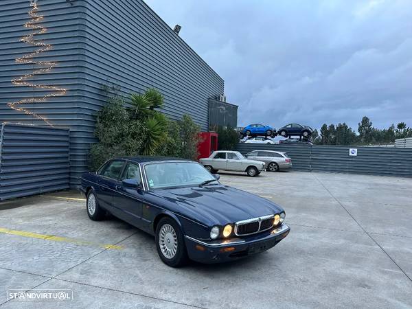 JAGUAR XJ8 3.2 V8 EXUCUTIVE DE 1998 PARA PEÇAS - 1