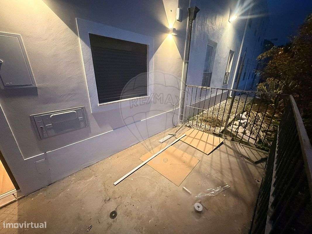 Moradia T2 para venda - Grande imagem: 2/13