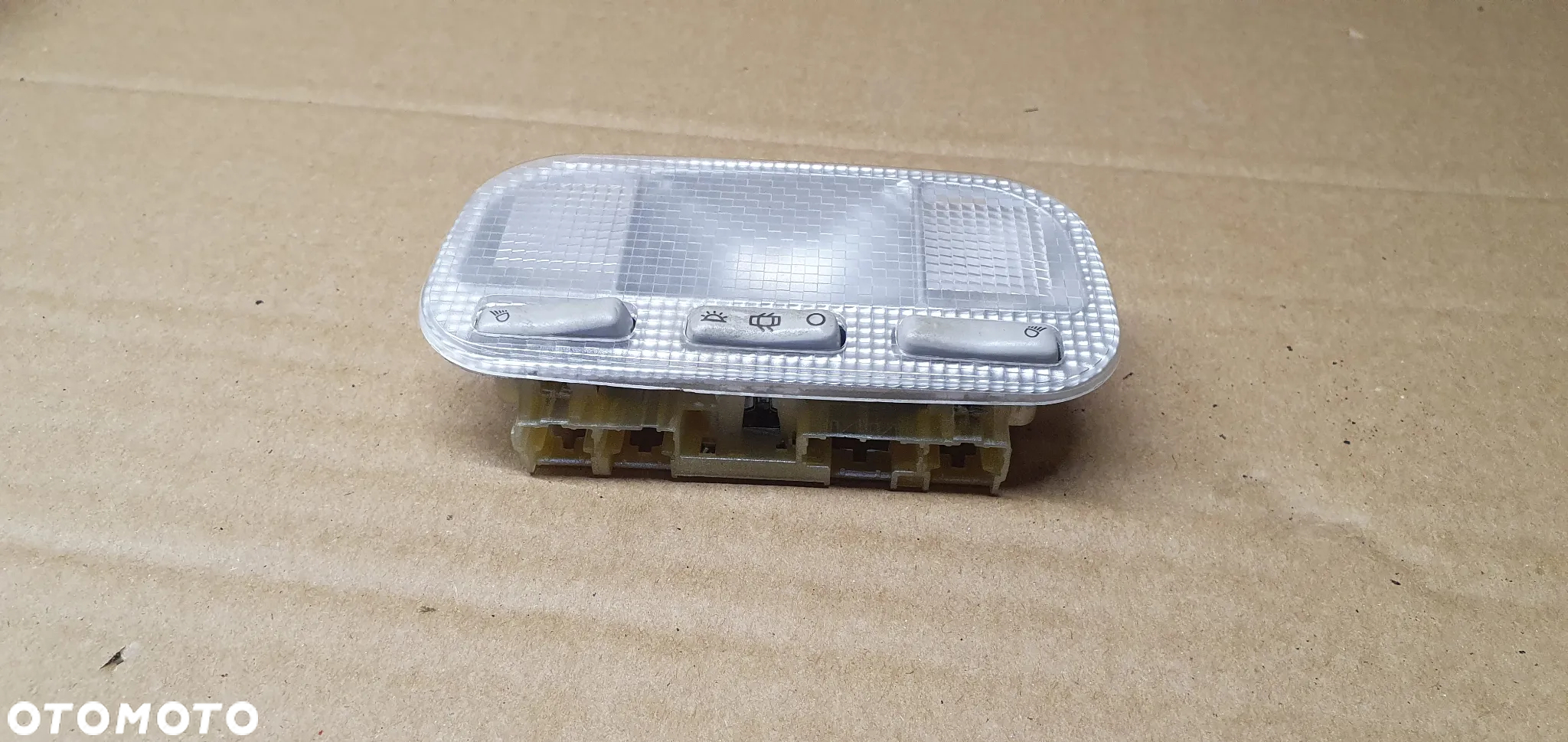 Lampka oświetlenie kabiny podsufitki Citroen C5 III 9680713880 - 2