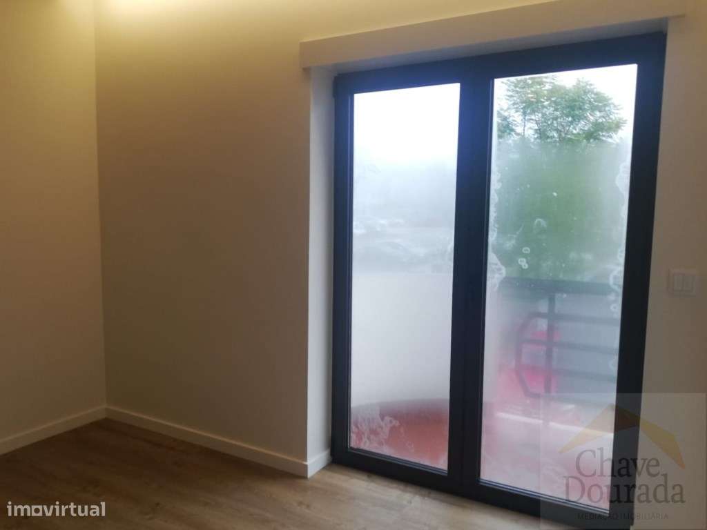 T2 com varanda e arrumo - Santa Clara - Grande imagem: 5/19