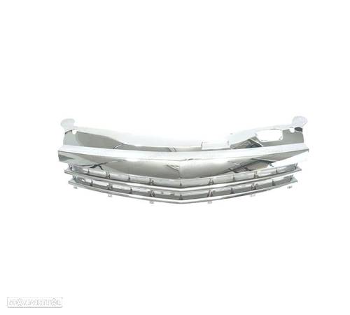 GRELHA FRONTAL SEM SÍMBOLO PARA OPEL ASTRA H GTC 04-07 CROMADA - 2