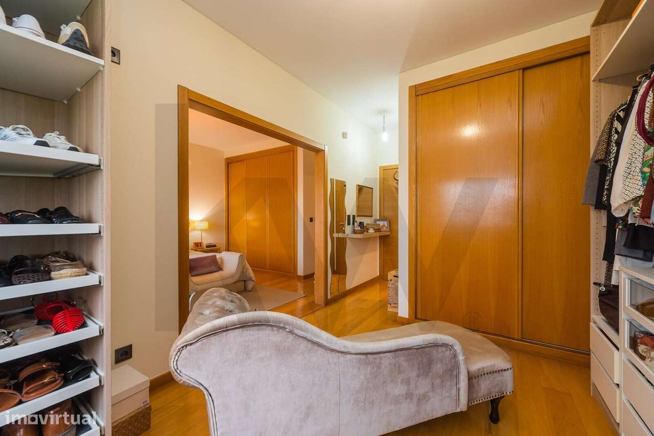 Moradia T4+1 em Agualva-Cacém – Conforto, Qualidade e Vista Desafogada-51