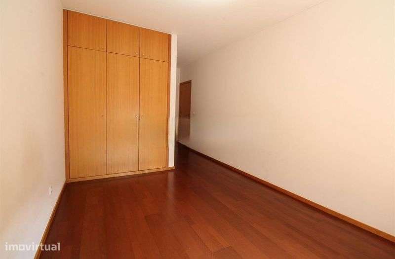 Arrendamento ,Lindo apartamento T2 ,ccc garagem e arrumos ,no Jardim d - Grande imagem: 5/10