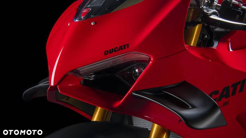 Ducati Panigale V4S - 8