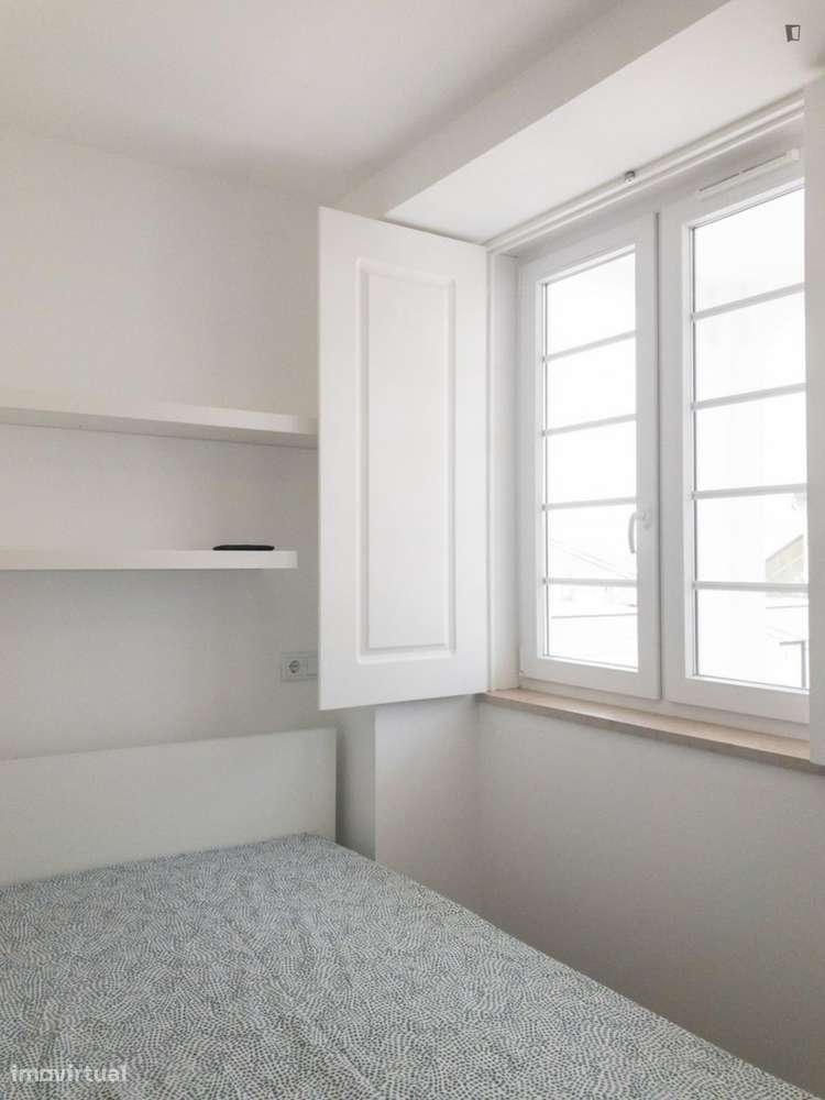 Estúdio - localizado em Cidral Coimbra - Grande imagem: 4/7