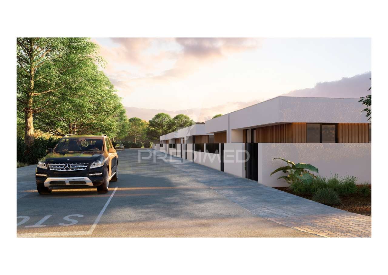 Moradia T4 térrea, com 3 suites e piscina no Condomínio Tower Village - Grande imagem: 5/35