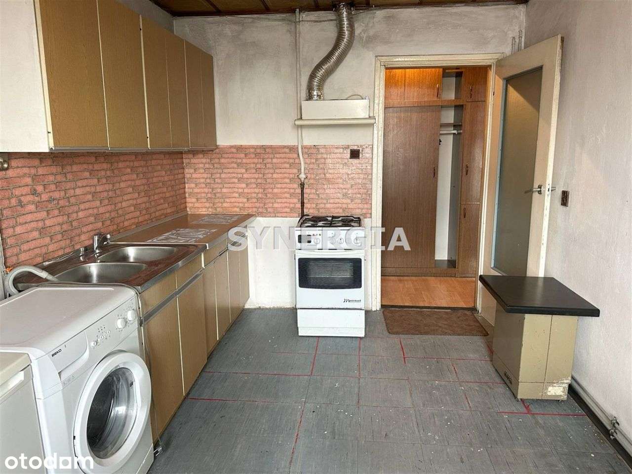 Duża kawalerka w centrum miasta-7