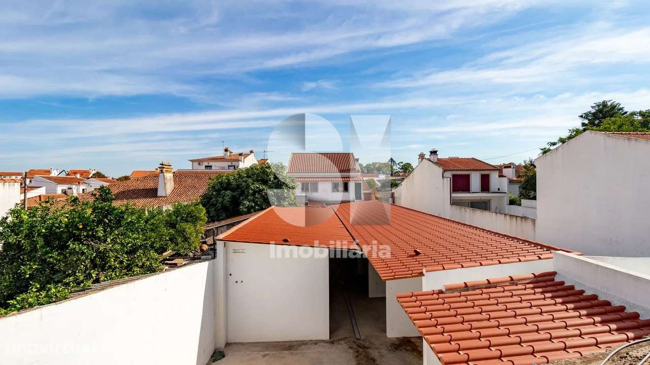 Moradia T5 | boxes para cavalos | Golegã-23