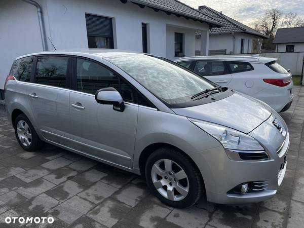 Peugeot 5008 2.0 HDi Premium - 3